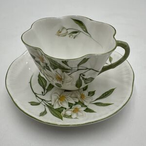 Shelley England Syringa Dainty Fluted Tea Cup & Saucer Vintage Bone China